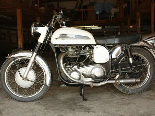 1964 Norton Photo