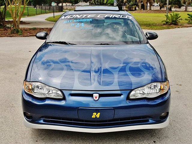 2003 Chevrolet Monte Carlo Photo