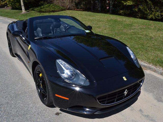 2010 Ferrari California Photo