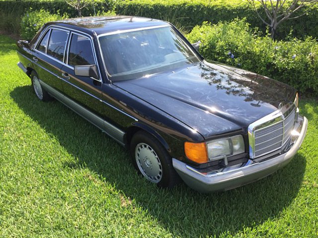 1986 Mercedes-Benz 420SEL Photo