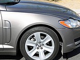 2010 Jaguar XF Photo #12