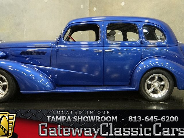 1937 Chevrolet Master Deluxe Photo