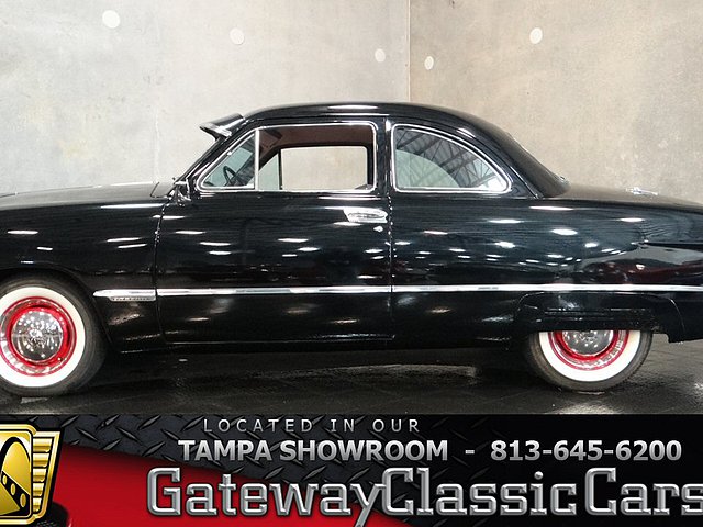1949 Ford Photo