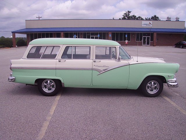 1956 Ford Station Wagon Series Photo