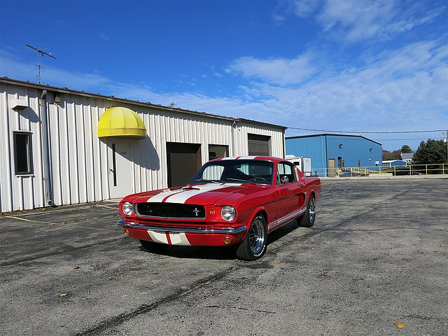 1965 Ford Mustang Photo